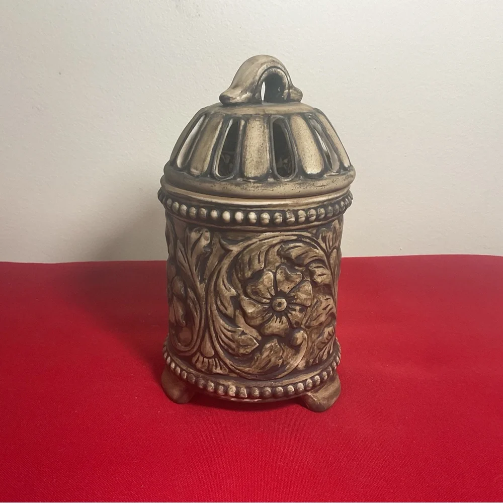 Greenleaf Ceramic Fragrance Diffuser Potpourri Holder Bohemian Floral Decor 7.5”